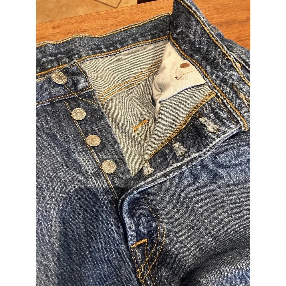 Levi's 501 Original Fit Jeans‎ Men 33x31 Button Fly Straight Leg Denim